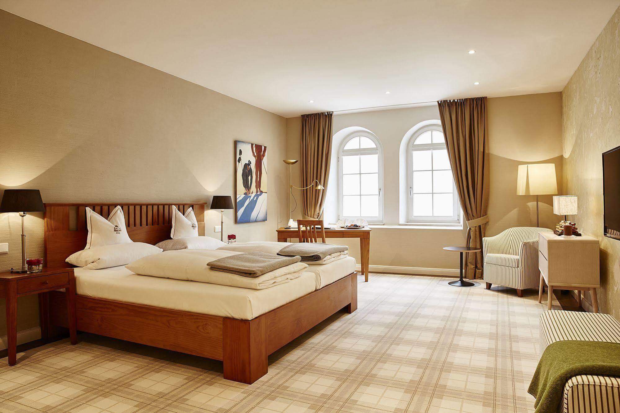 Hotel Gutsgasthof Stangl Vaterstetten Luaran gambar
